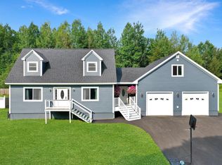 17 Maple St, Mapleton, ME 04757