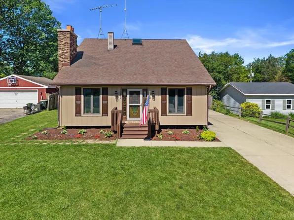 12806 228th AVENUE, Bristol, WI 53104