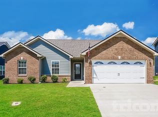 1489 Coronado Dr, Clarksville, TN 37042
