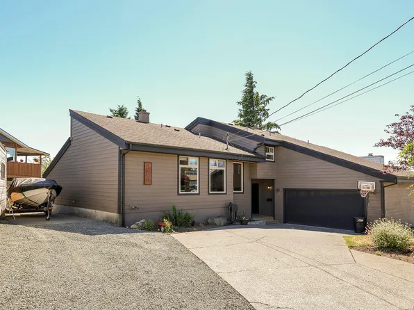 508 Birch St S, Campbell River, BC V9W 2S8