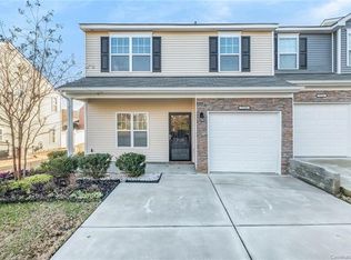 7129 Adare Mews Rd, Charlotte, NC 28217