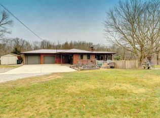 102 Hollywood Dr, Scott Depot, WV 25560