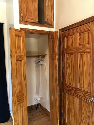 Rented by Lang Realty LLC | media 15