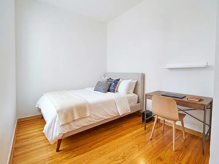 1141 Greene Ave #1A — Photo 7