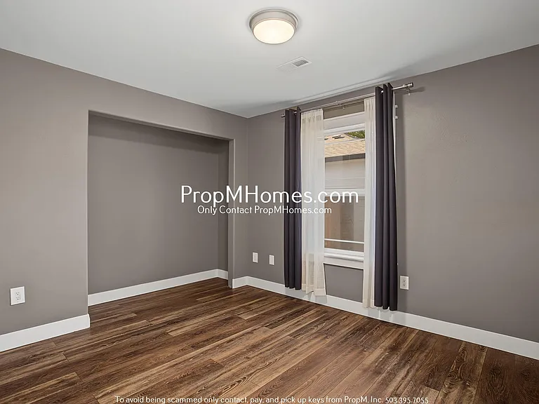 503 NE Birchwood Ter — Photo 18