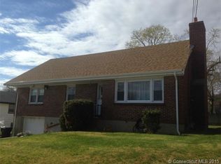 55 Sander St, New London, CT 06320