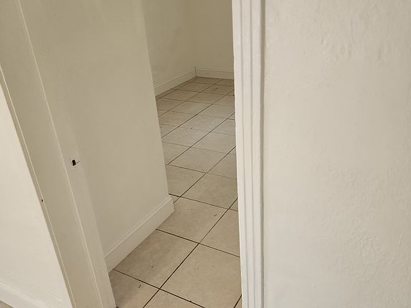 5th image of 25445 Shore Dr #A