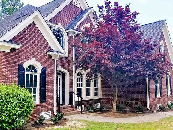 2nd image of 403 Aiken Hunt Cir