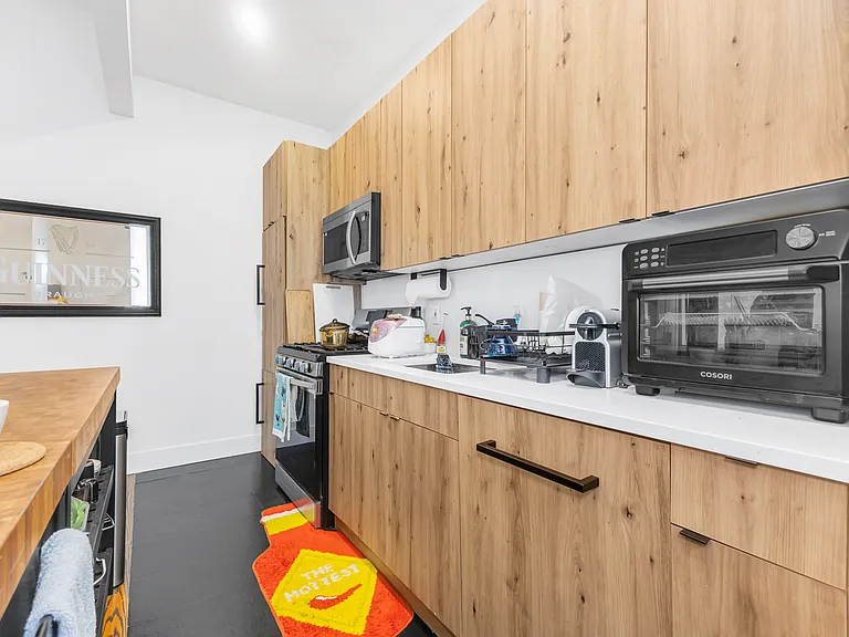 308 Graham Ave #2 — Photo 6