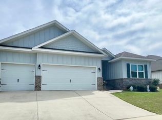 8832 Bronze Ln, Foley, AL 36535