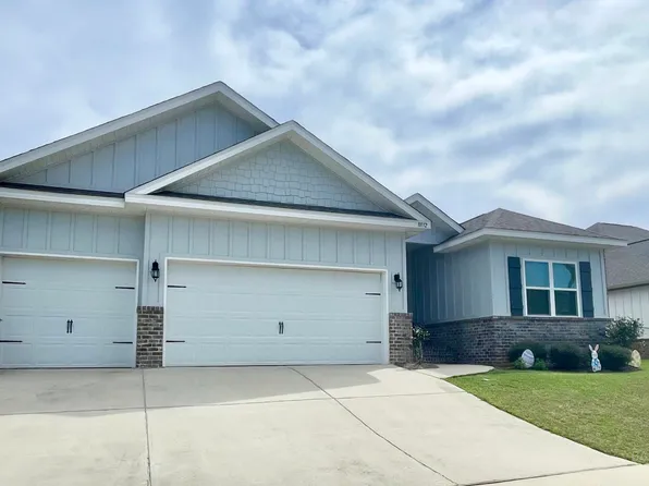 8832 Bronze Ln, Foley, AL 36535