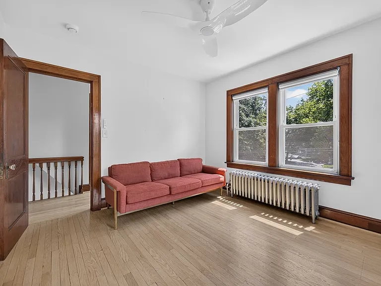 36 W Center St — Photo 28