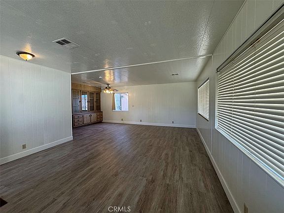 4th image of 38275 Kirby Rd