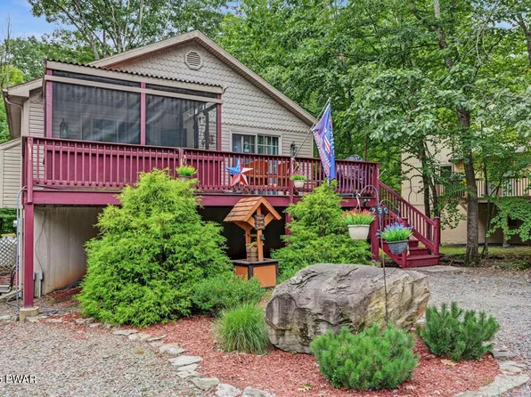 290 Chestnuthill Dr, Lake Ariel, PA 18436