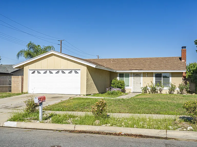 7676 Marine Ave — Photo 3