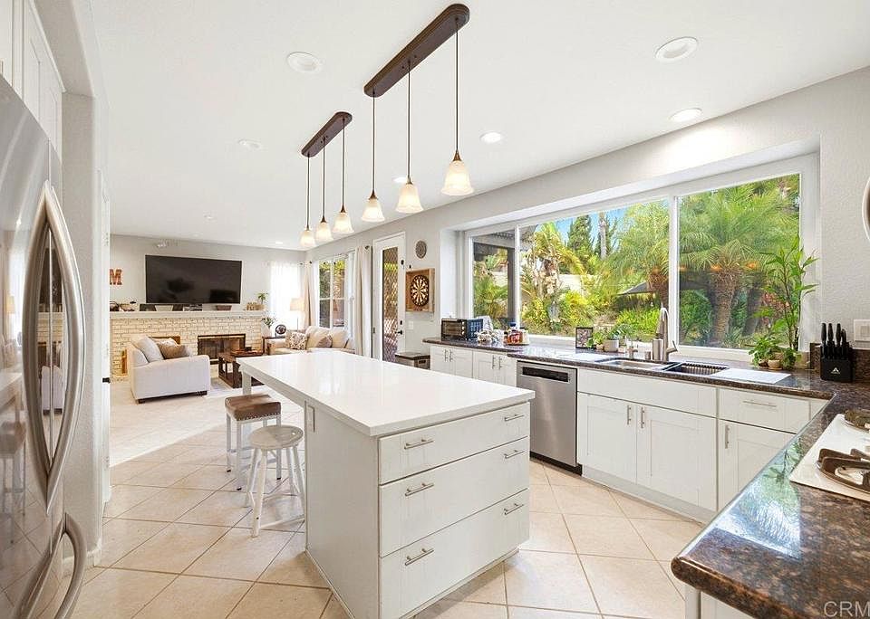 1st image of 5138 Palmera Dr