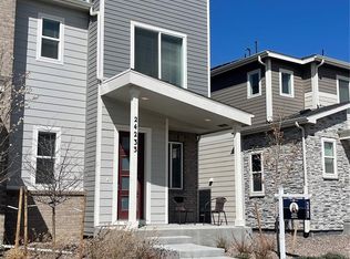 24233 E 41st Ave, Aurora, CO 80019