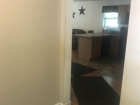 5th image of 335 Grand Ave