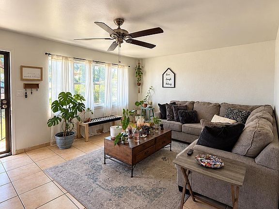 2nd image of 1021 Alamo Ln