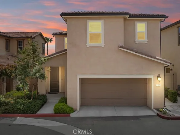 2855 Villa Catalonia Ct, Corona, CA 92881