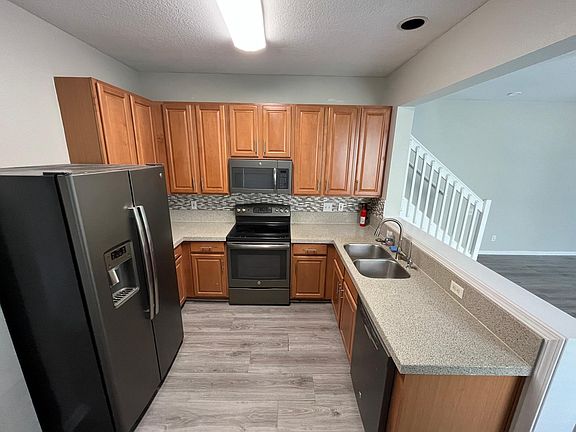 5th image of 7572 Red Crane Ln