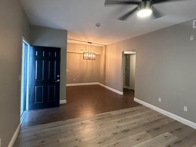 45 Maleena Mesa St #213 — Photo 4