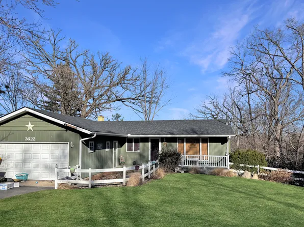 3622 Burton Trl, Crystal Lake, IL 60014