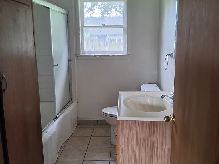 504 S 53rd West Ave — Photo 8