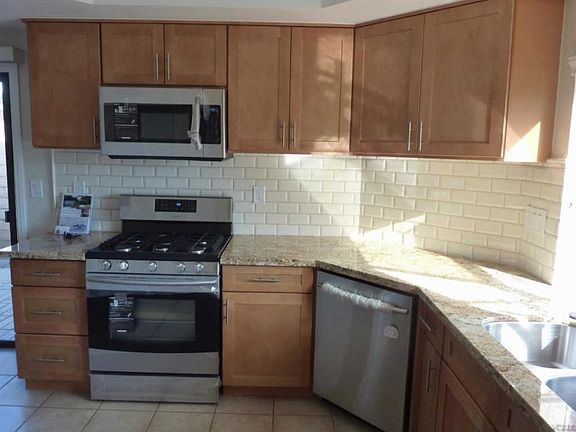 2nd image of 9008 Feather St