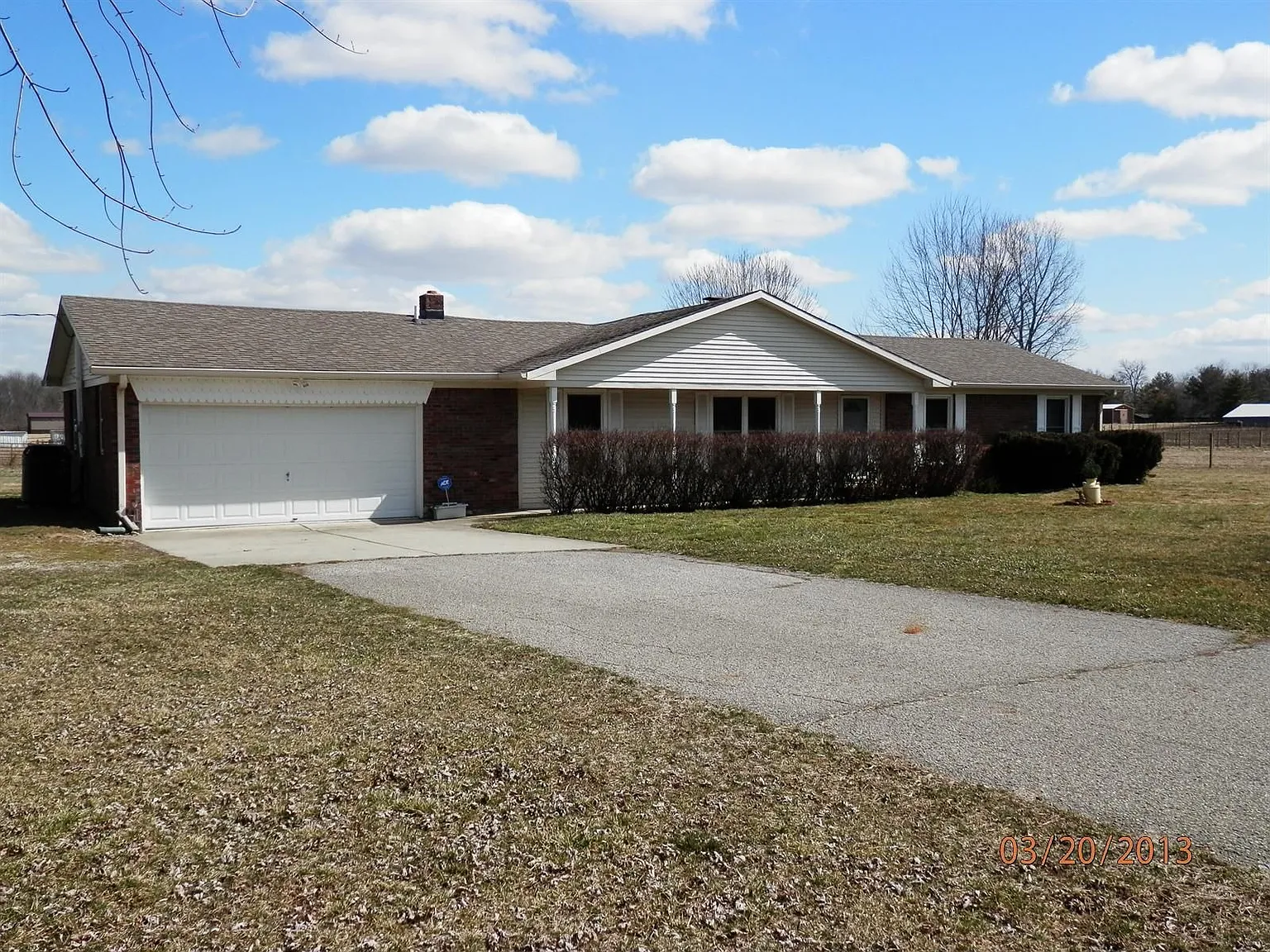 8148 N 850 W photo 1