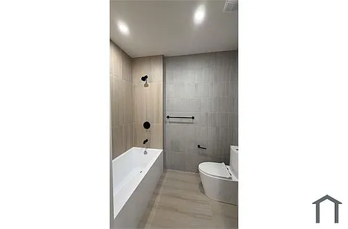 1089 Dumont Ave #3 Photo 1