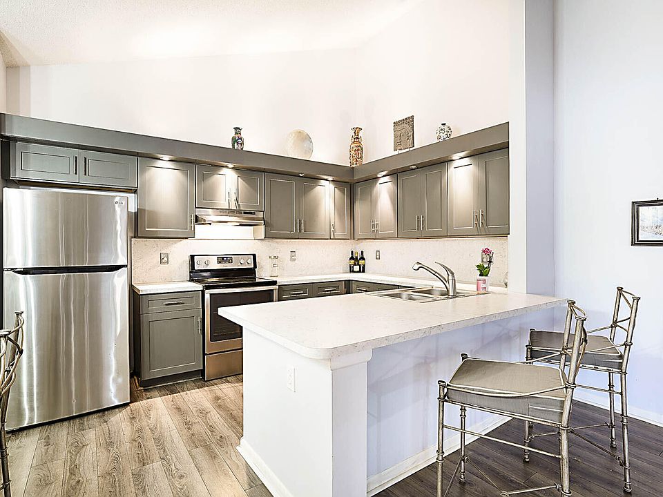 1st image of 8935 Thumbwood Cir B