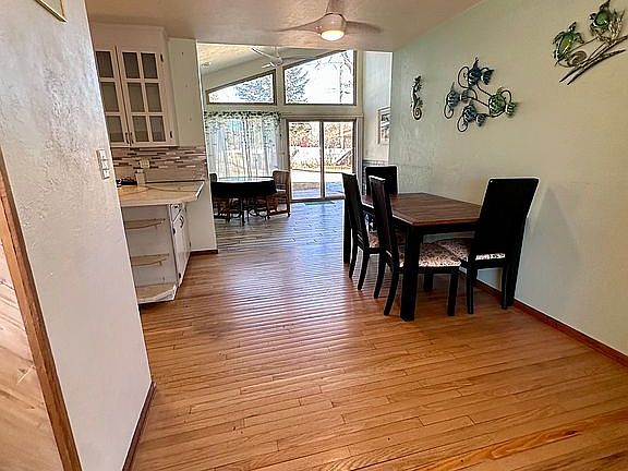3rd image of 719 S 22nd St