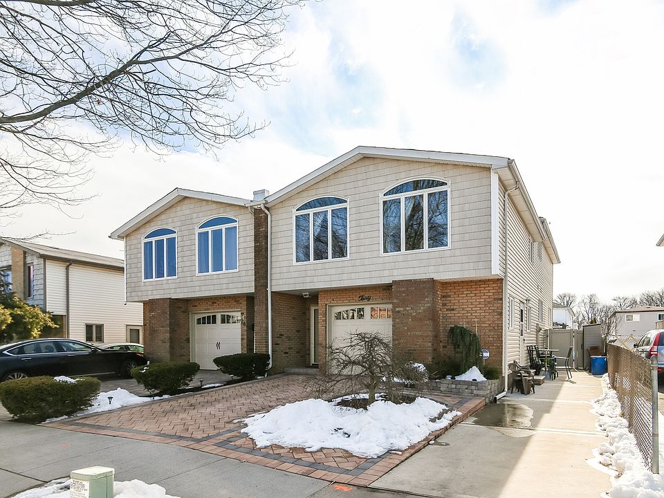 1st image of 30 Bowling Green Pl