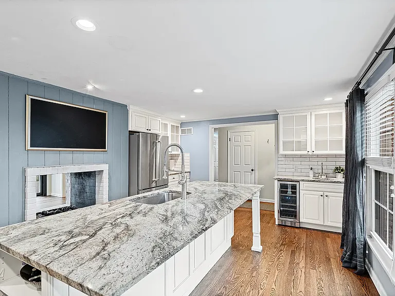 8345 Reinhardt St — Photo 5