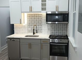 110 E 18th Ave APT 4, Homestead, PA 15120
