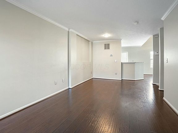 5th image of 2691 Sawmill Reserve Dr