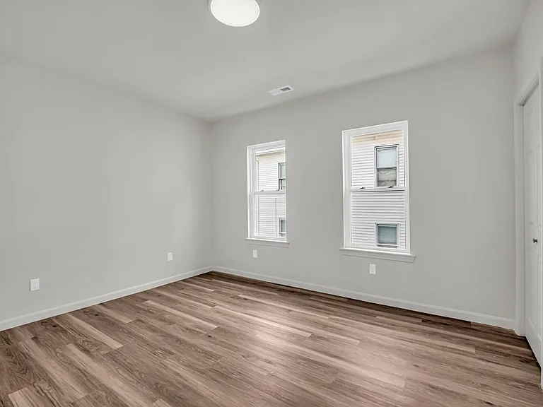12 Alpine St #3 — Photo 17