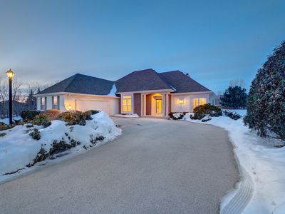 1152 River Place Blvd, Waukesha, WI, 53189