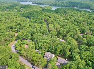 407 Dogwood Dr, Cross Junction, VA