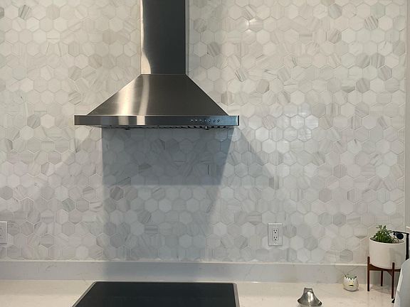 5th image of 702 Seaboard Pl