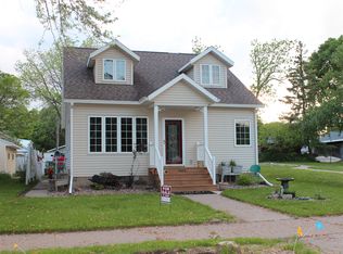 2020 21st Pl S, La Crosse, WI 54601