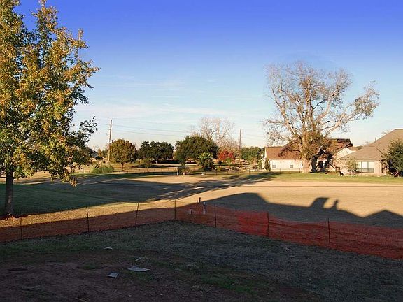 3rd image of 4614 Westerdale Dr