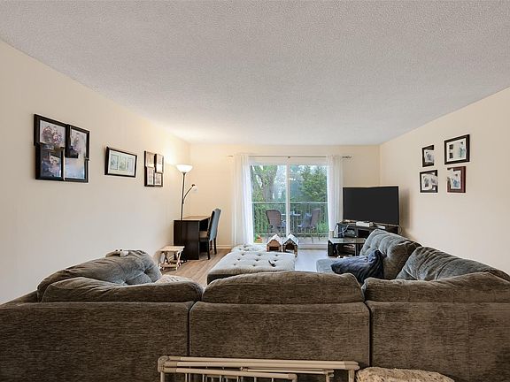 2nd image of 625 Admirals Rd #203