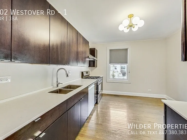 102 Westover Rd #1 — Photo 10