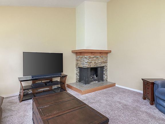 4th image of 145 Cascade Dr