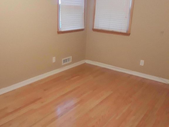 5th image of 226 Greencroft Ave #2