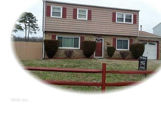 18 Rendon Dr, Hampton, VA 23666