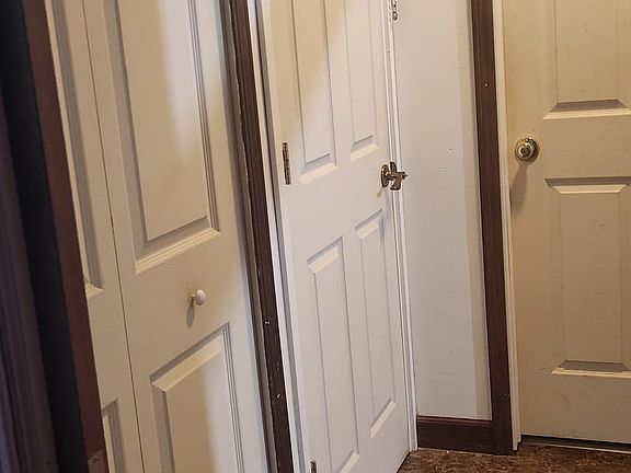 4th image of 2116 Thaler Ave #3