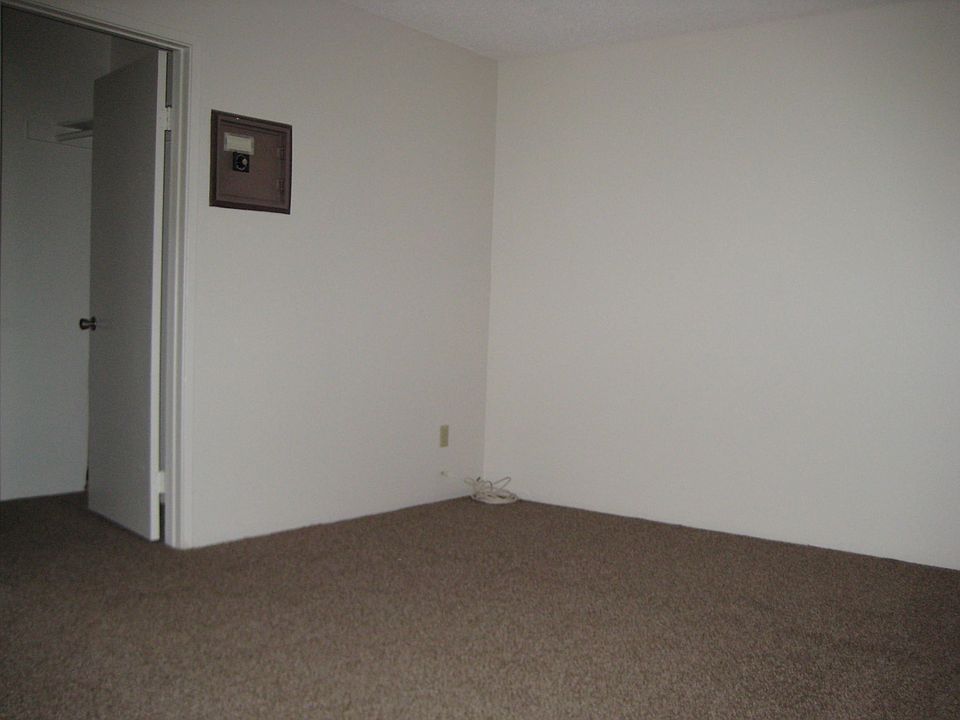 2nd image of 2255 Cahuilla St APT 107